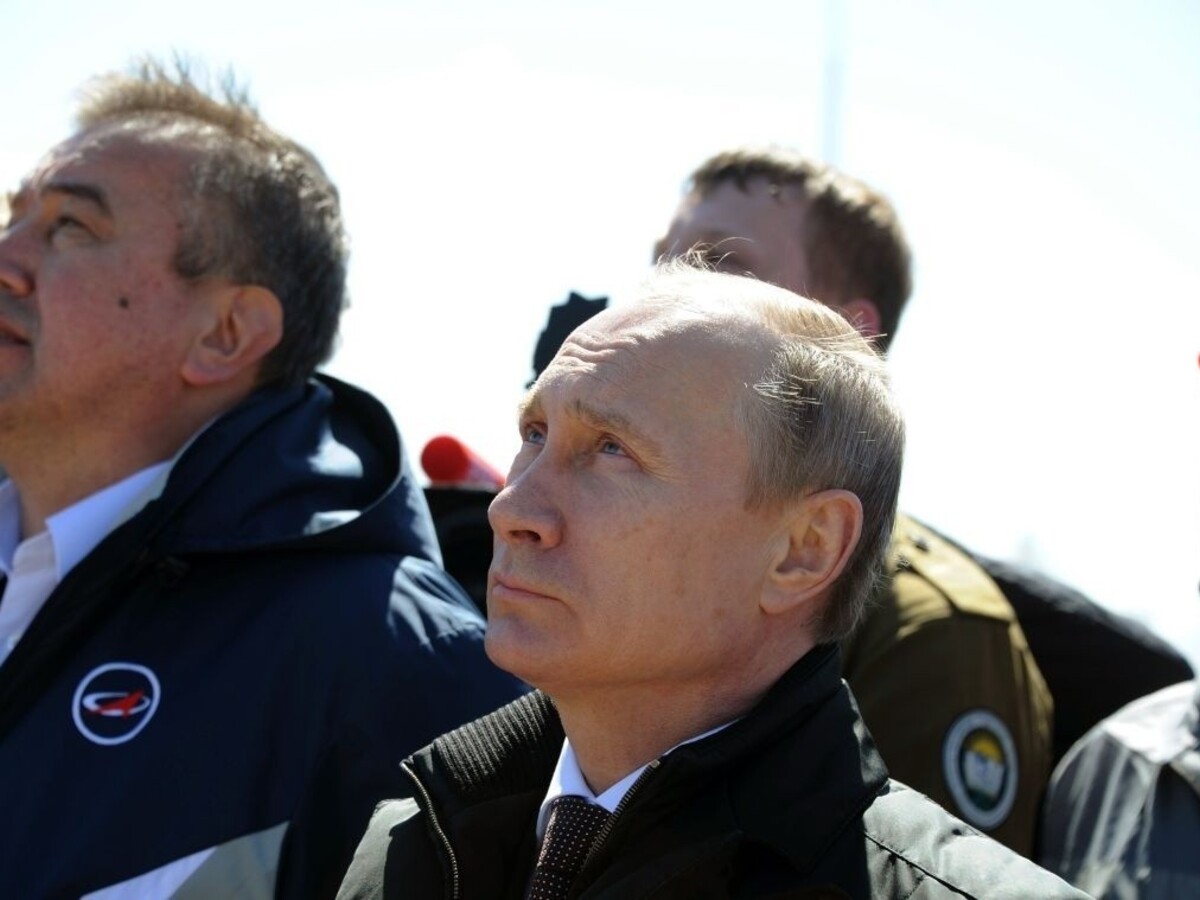 Putin pre neskorý štart trestal špičky kozmického programu
