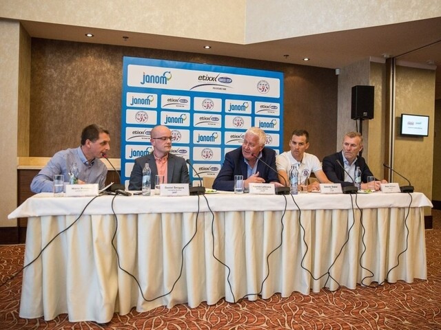 TB predstaviteľov Slovenského zväzu cyklistiky a tímu Etixx-Quick-Step