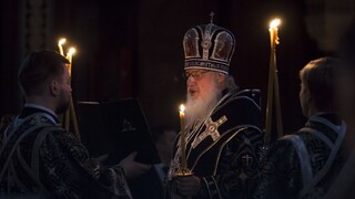 Patriarcha Kirill viedol v Moskve polnočnú veľkonočnú omšu
