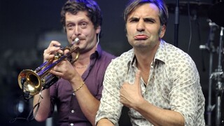 Českí hudobníci sa vlámali do reštaurácie, skončili na záchytke