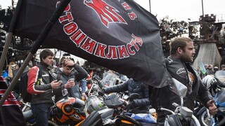 Noční vlci sa do Poľska nedostali, boli medzi nimi aj Slováci