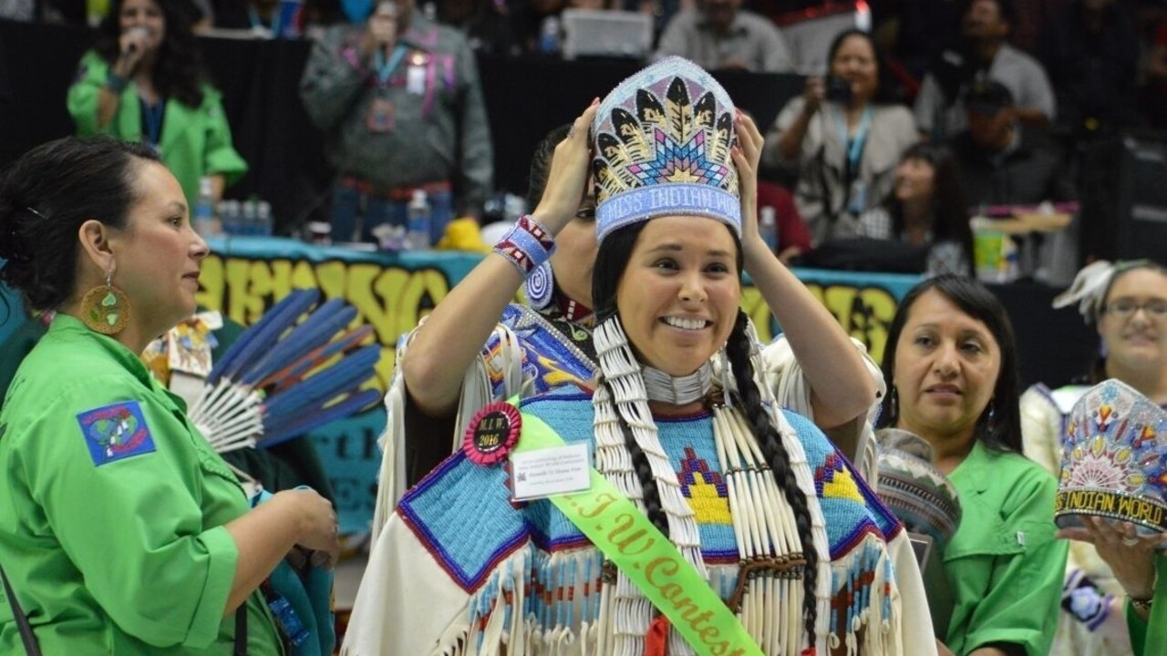 Američania si zvolili novú indiánsku kráľovnú krásy