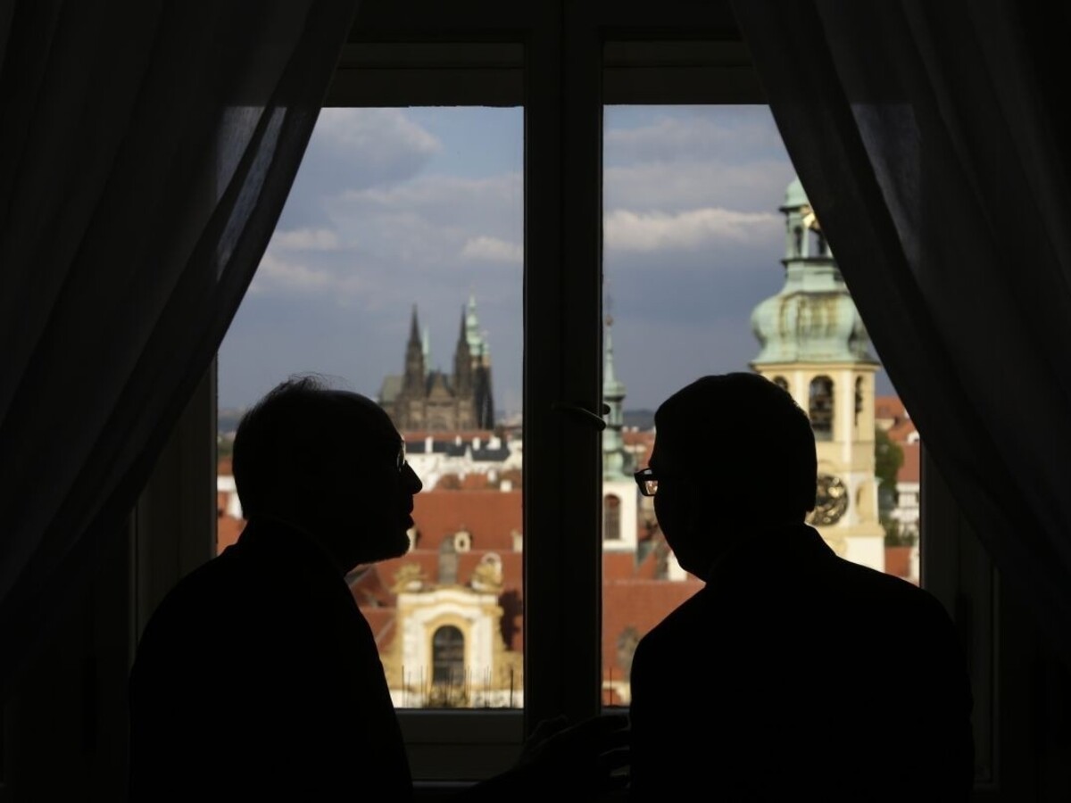 Česko sa v zahraničí premenuje, schválili nové označenie krajiny