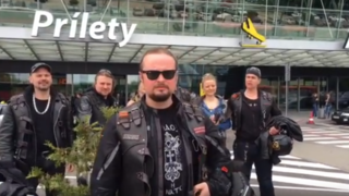 Video ukazuje, ako sa Nočným vlkom podarilo dostať na Slovensko