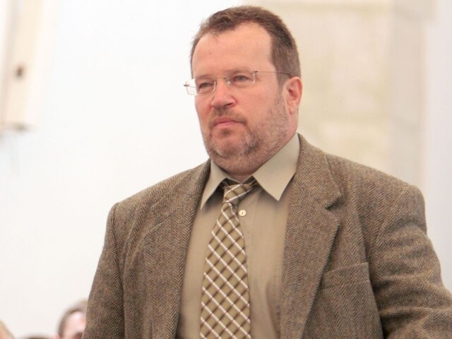 Zomrel spisovateľ a analytik Sergej Chelemendik
