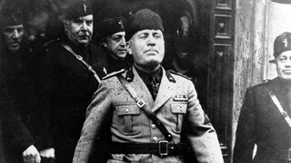 O funkciu v mestskej rade Ríma sa uchádzajú dve Mussoliniho vnučky
