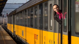 Pre meškajúce vlaky sa súdi RegioJet a ZSSK