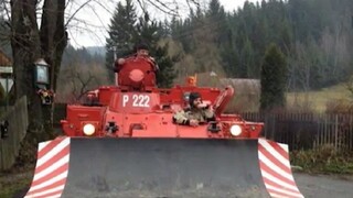 Tank mal na severe pomáhať pri kalamitách, stal sa však príťažou