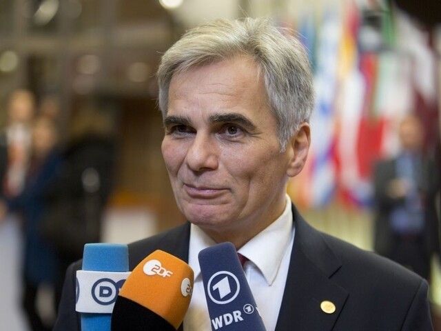 Rakúsky kancelár Werner Faymann podal demisiu