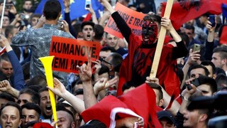 "Proti štátnemu teroru" protestovali tisícky macedónskych Albáncov