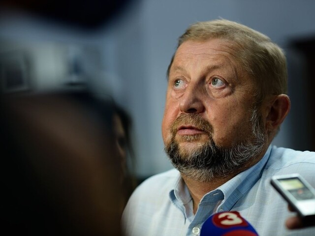 Harabin nazval sokyne juristútkami, disciplinárku prerušila nehoda