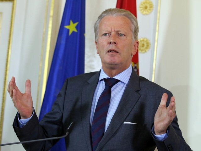 V Rakúsku nevylučujú predčasné voľby, vládne strany sú proti