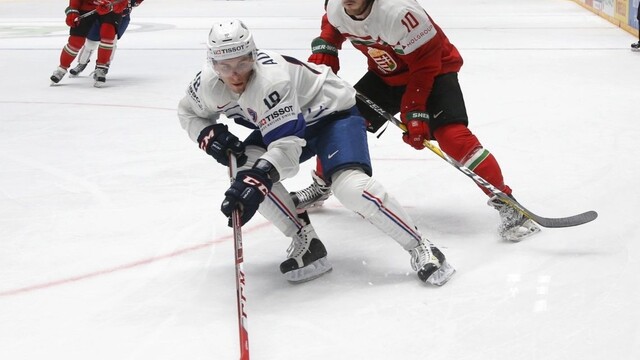 Francúzi v pozícii favorita neotáľali a ľahko si poradili s Maďarmi