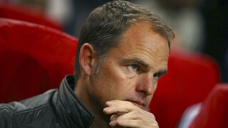 Tréner de Boer v Ajaxe skončil, má namierené do Evertonu