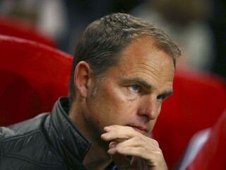 Tréner de Boer v Ajaxe skončil, má namierené do Evertonu