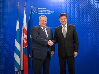 Lajčák sa stetol s gréckym kolegom Kotziasom