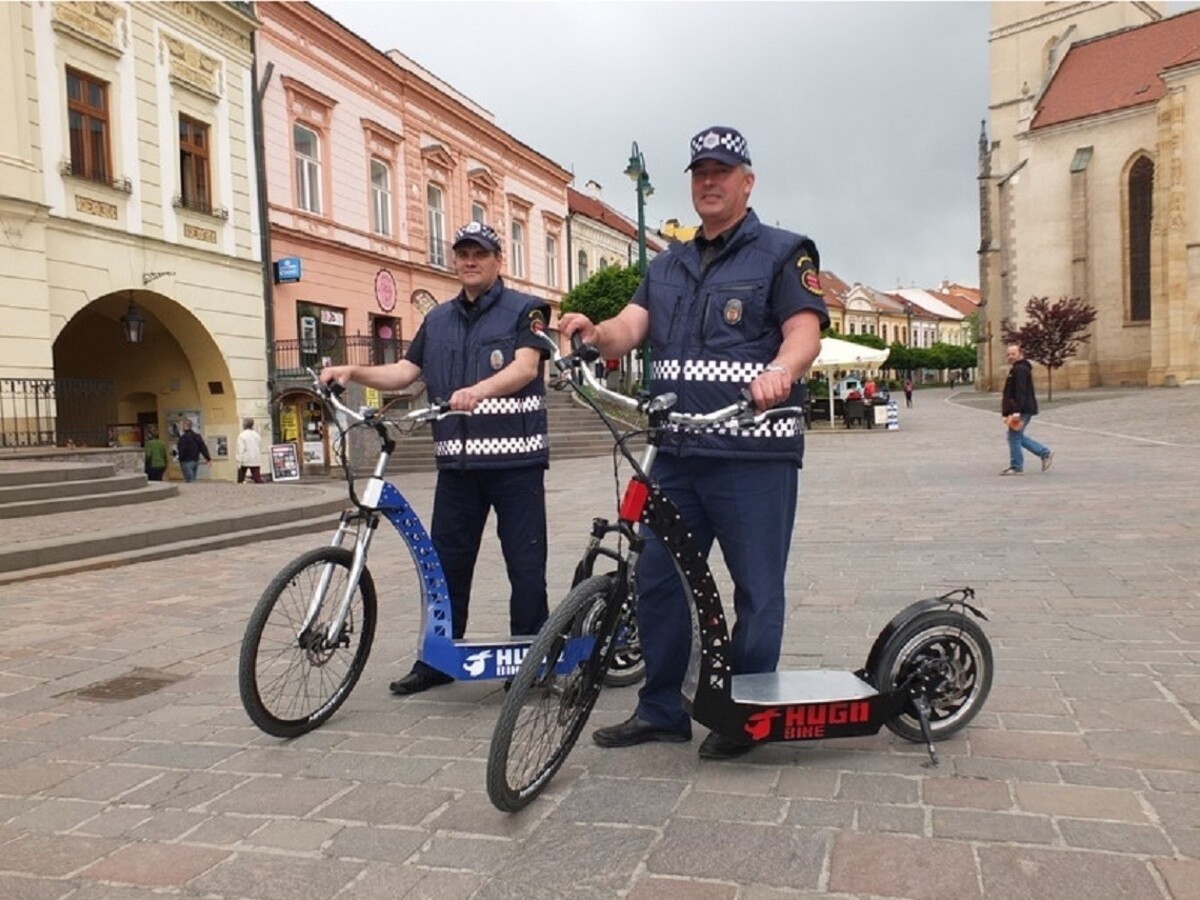 Poriadok v Prešove budú strážiť aj policajti na kolobežkách