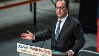 Hollande odmieta ustúpiť, trvá na prijatí reformy