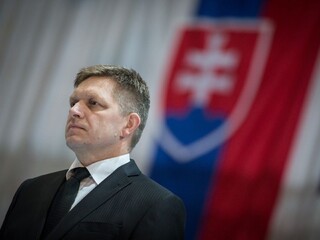 Fico prvýkrát po operácii vystúpil s prejavom, do kúpeľov asi nejde
