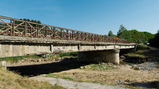 V Podbieli vyrastie nový most, problémom zostáva ten v Nižnej