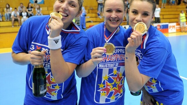 Hádzanárky Iuventy uspeli v Šali a obhájili titul