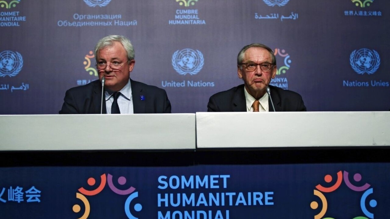 Slovensko zdvojnásobí humanitárnu pomoc, Merkelová nešetrila kritikou