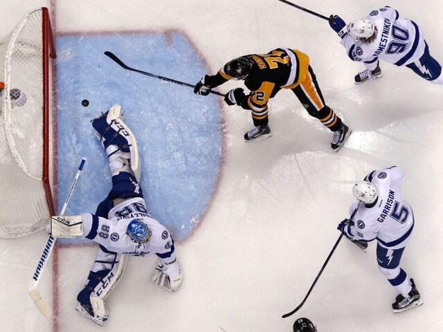 Pittsburgh neudržal náskok, Tampa vyhrala a vedie