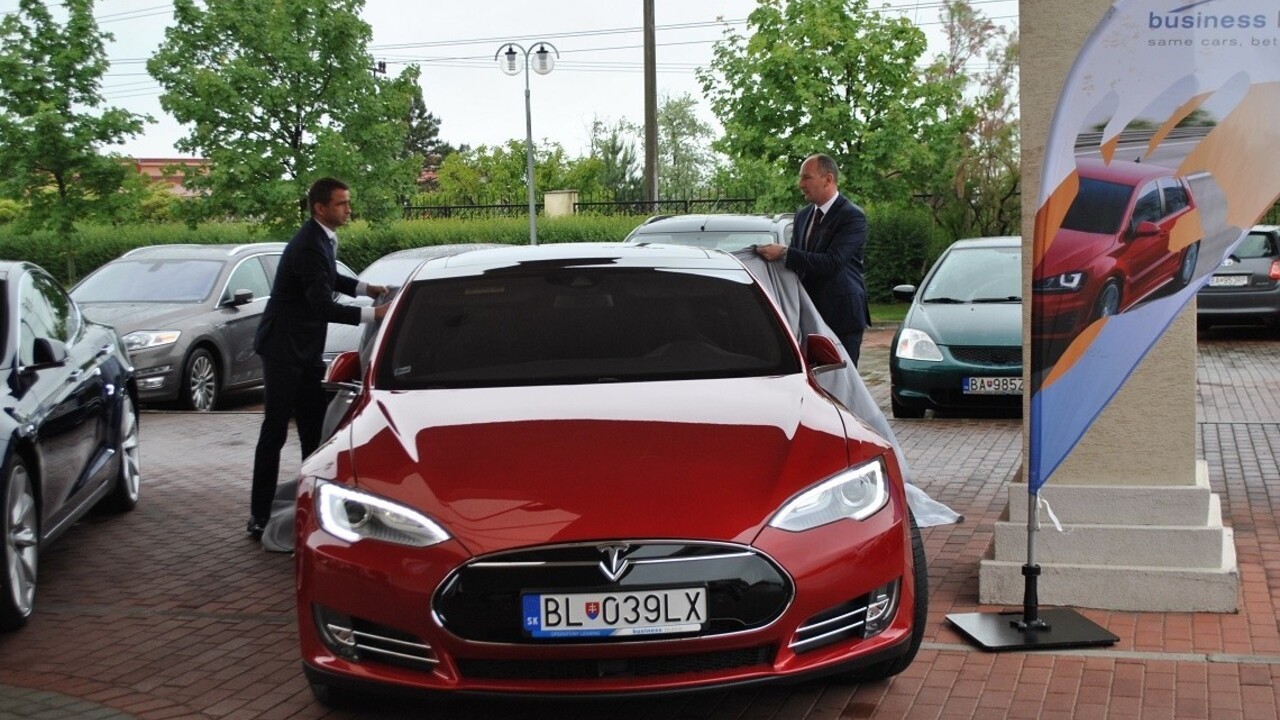 E-mobilita s Teslou zaraďuje vyšší stupeň