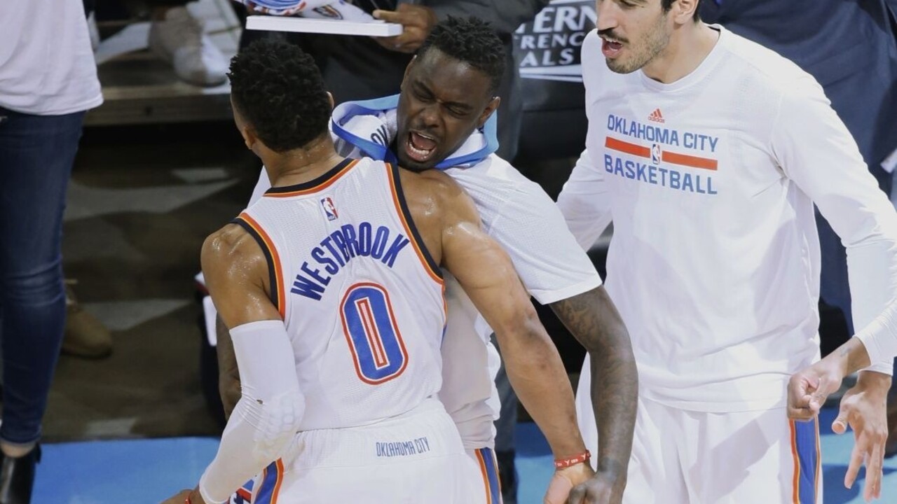 Oklahoma opäť zdolala Golden State, triple-double Westbrooka