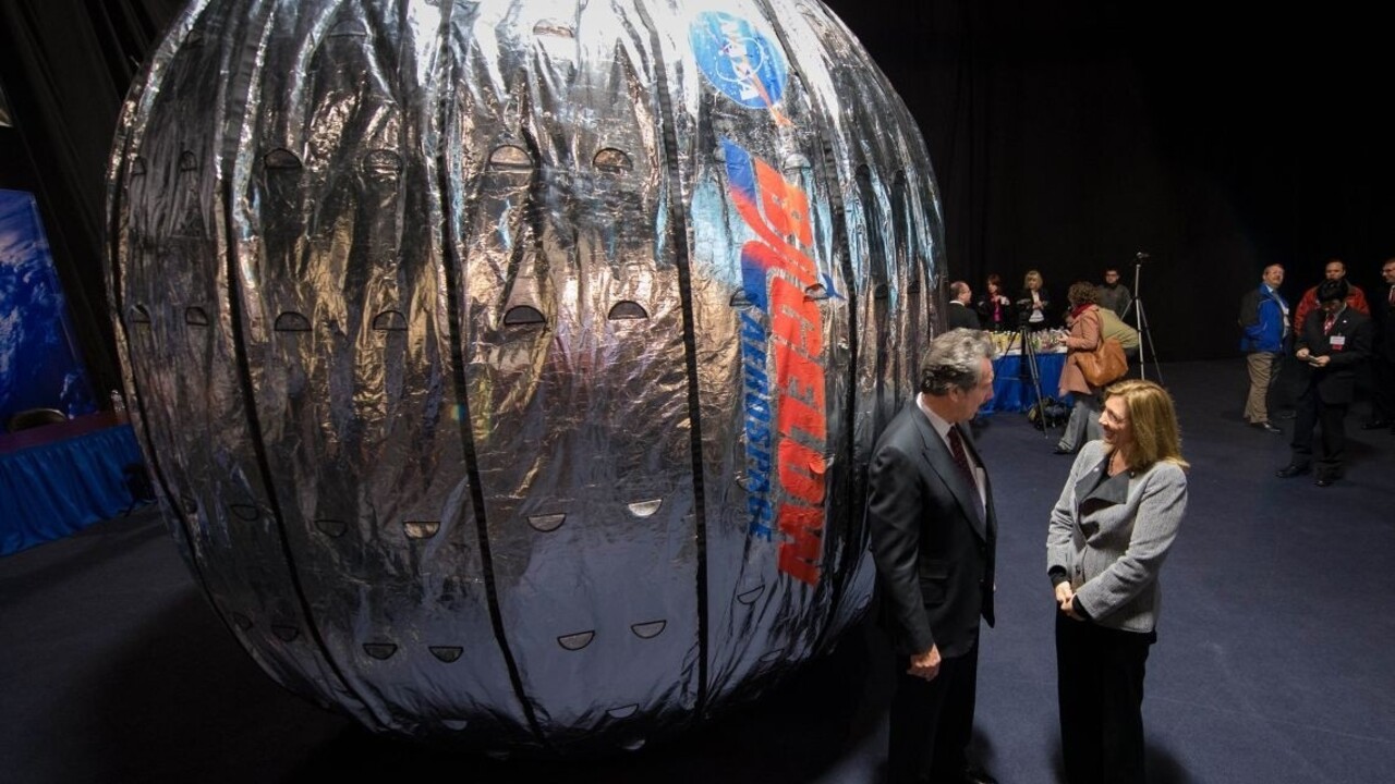 Revolúcia sa odkladá, nafukovací modul na ISS robil problémy