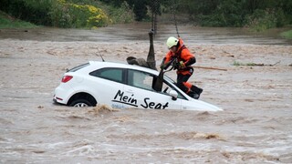 Nemecko zasiahli rozsiahle záplavy, hlásia obete na životoch