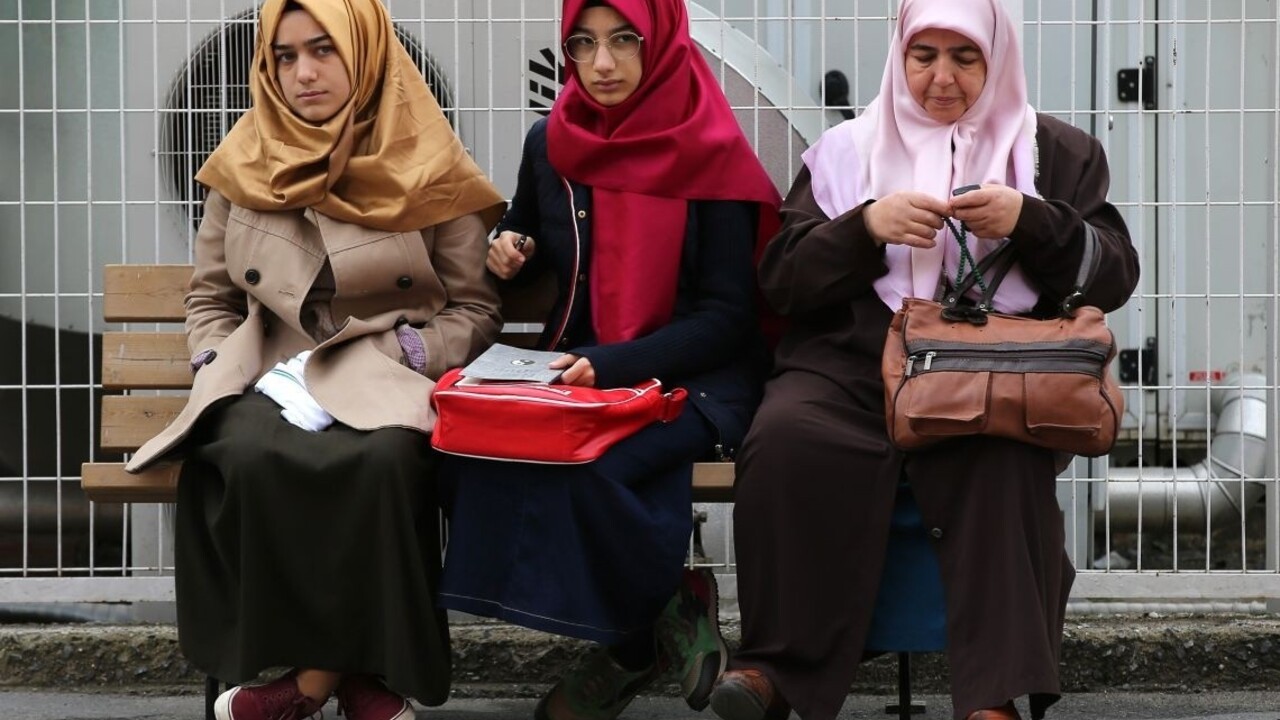 Erdogan označil antikoncepciu za zradu, chce viac tureckých detí