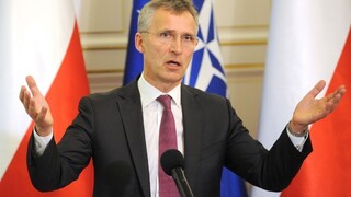 Stoltenberg prisľúbil Poliakom, že v krajine bude viac vojakov NATO