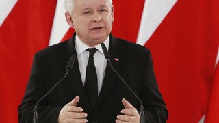 Kaczyński navrhol medzinárodnú mierovú misiu. Súcit nemôže byť len o prázdnych slovách, tvrdí
