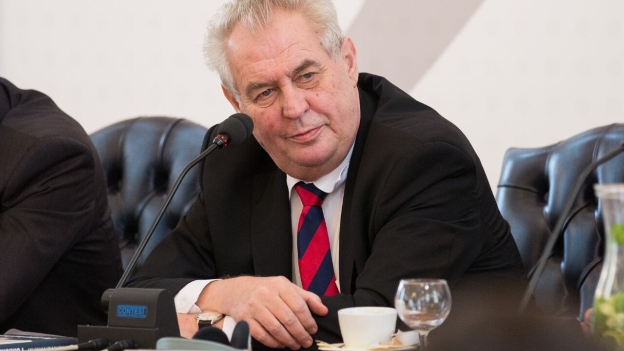 Na cigaretových škatuľkách v Česku budú odstrašujúce obrázky