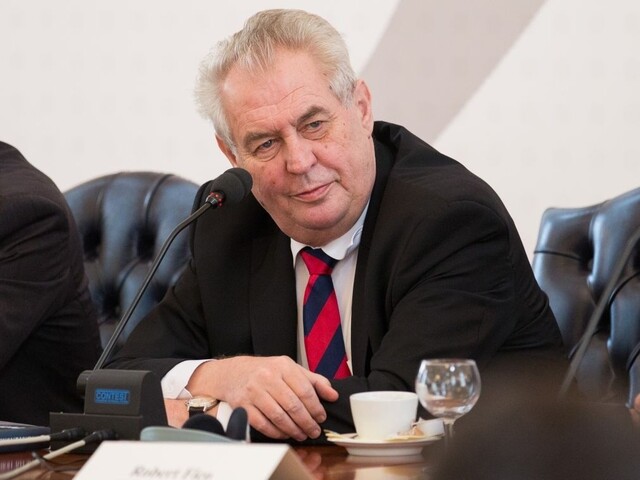Na cigaretových škatuľkách v Česku budú odstrašujúce obrázky