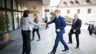 Schránky či zverejňovanie. Fico predstavil priority justície