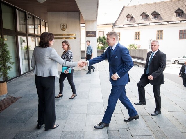 Schránky či zverejňovanie. Fico predstavil priority justície