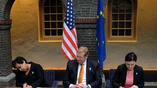 EÚ a USA si budú opatrnejšie vymieňať údaje o teroristoch