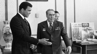 Pravnuk sovietskeho vodcu je podľa médií v ukrajinskom zajatí. Kyjev zatiaľ túto správu oficiálne nepotvrdil