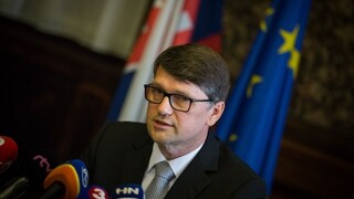 Ak neprejdú vyššie koncesionárske poplatky, Maďarič zváži demisiu