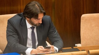 Za odvolanie Kaliňáka bolo iba 58 poslancov