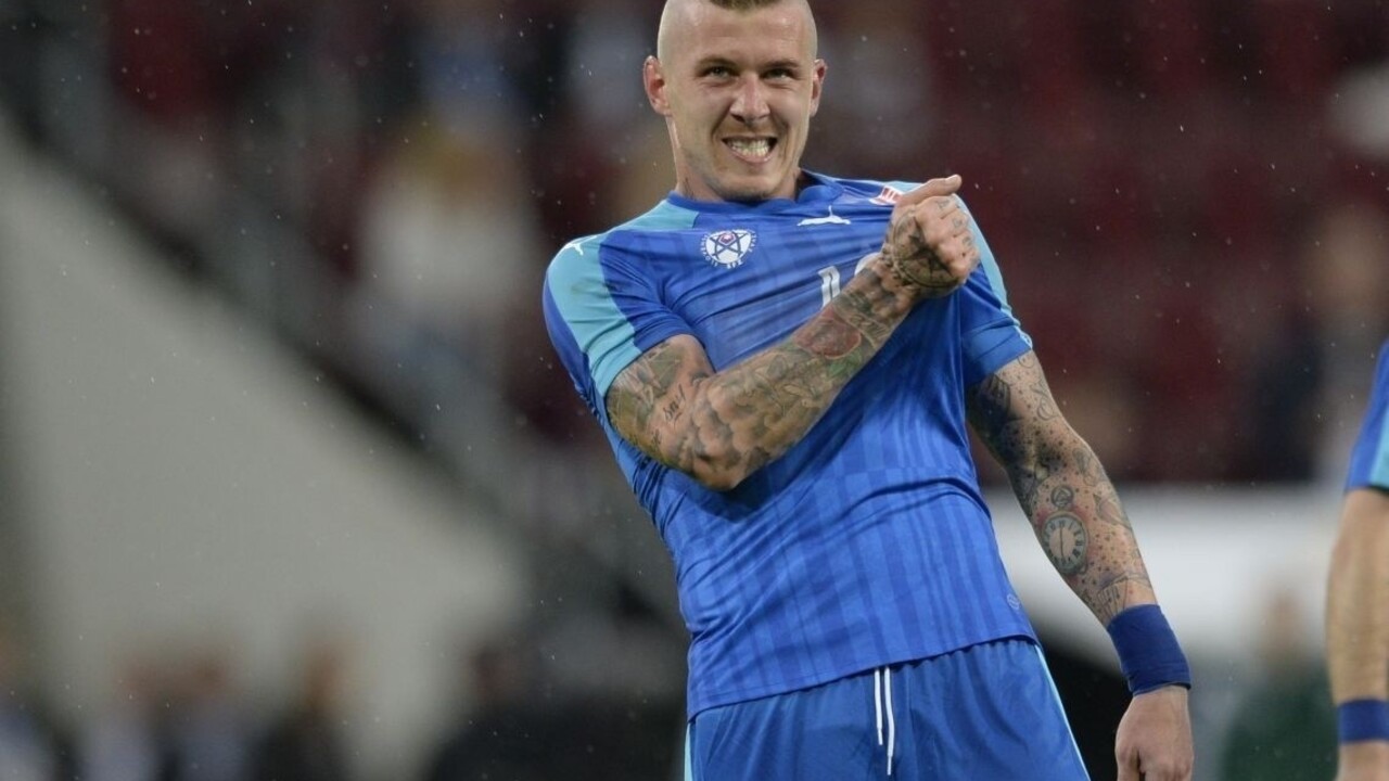 Kucka bude prvým slovenským futbalistom s prezývkou na drese