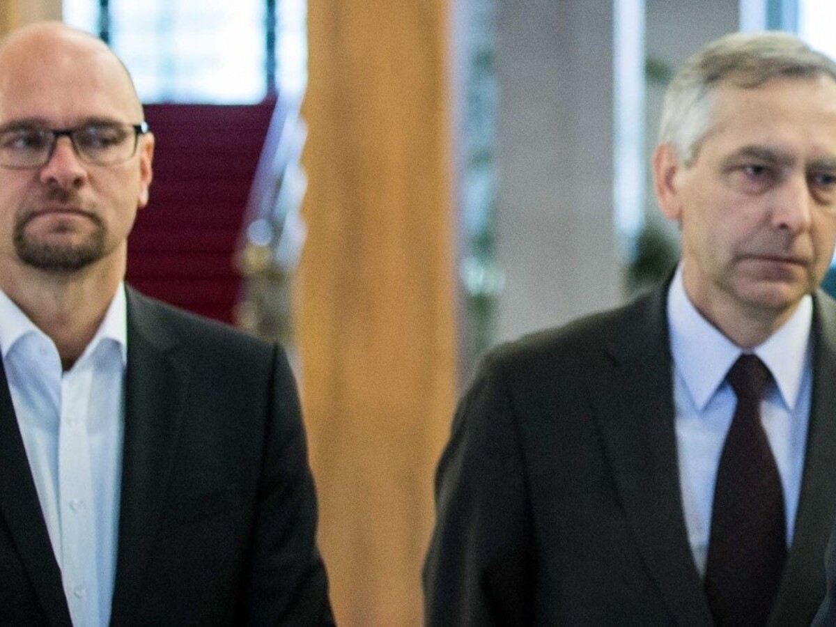 Sobota bude supervolebná, predsedu si budú voliť štyri strany