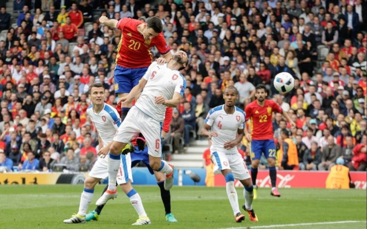 soccer-euro-2016-spain-czech-republic-b59ce83c3ace4c068421403619fc0b32_24e49eb9.jpg