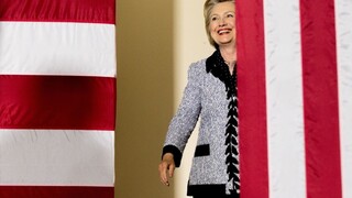Clintonová potvrdila víťazstvo v primárkach demokratov aj záverečným kolom