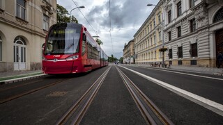 Na bratislavské nábrežie sa opäť vrátili električky