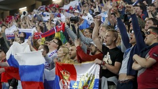 Rusko reaguje na vyhostenie svojho fanúšika, stiahlo veľvyslanca