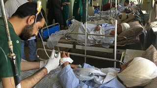Taliban zaútočil na mikrobus v Afganistane, zahynulo 14 ochrankárov