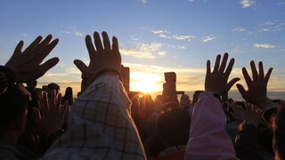 V noci nastane slnovrat, ktorý je začiatkom astronomického leta